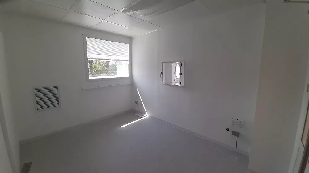 חדר נקי לחברת דנטל, פרויקט הכולל תקרה נקייה יחידות סינון ועוד - קלין פלואו